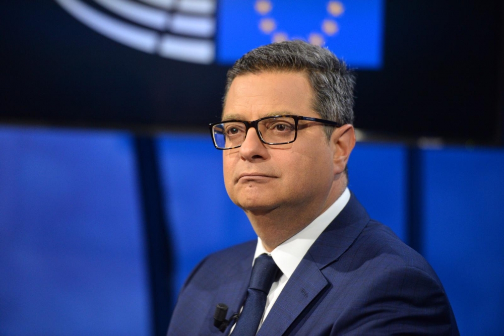 Adrian Delia jinsisti li hemm min sejjer tajjeb iżda l-ħafna sejrin lura