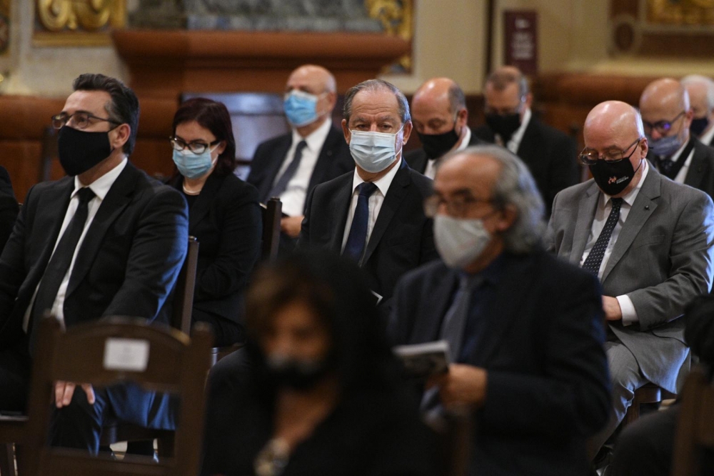 Politiċi, qraba ta' Oliver Friggieri u akkademiċi jattendu għall-quddiesa tal-funeral
