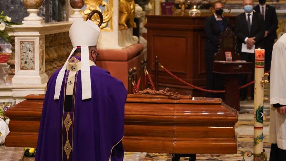 Mumenti mill-quddiesa tal-funeral tal-Professur Oliver Friggieri