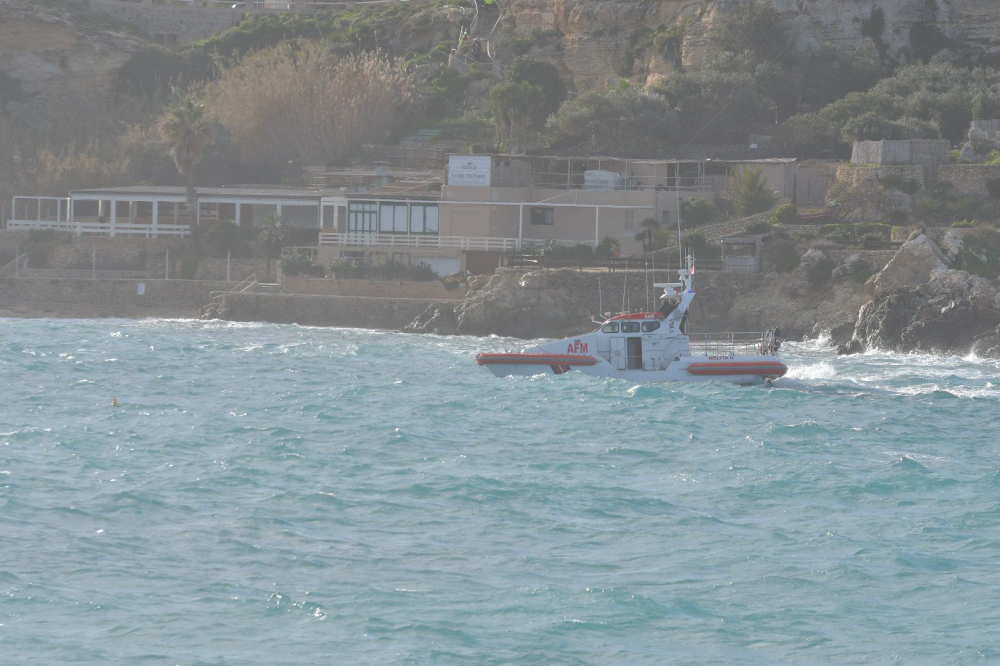 AĠĠORNATA|Tinstab ġakketta roża tat-tifla ta' 13 -il sena li waqgħet fil-baħar fiċ-Ċirkewwa
