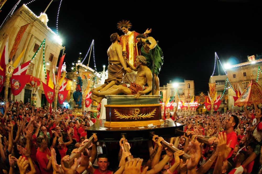 San Lawrenz jagħti d-dawl lill-għomja