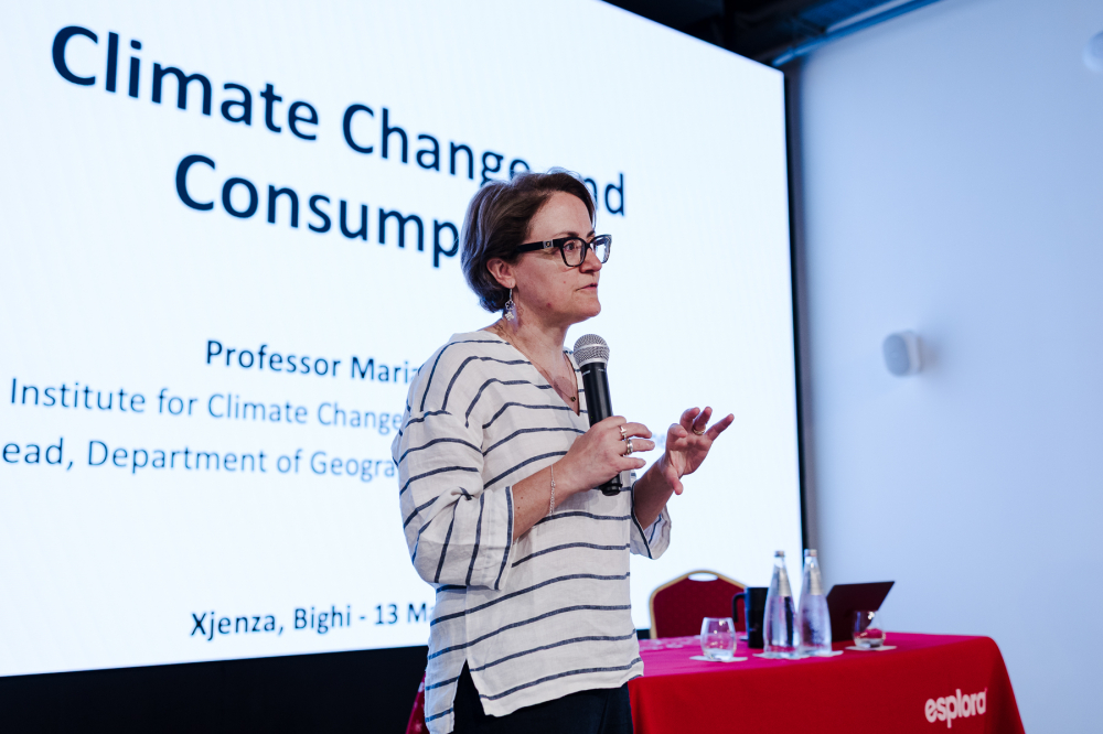 Il-Professur Maria Attard, Kap tad-Dipartiment tal-Ġeografija; Direttur – Istitut għat-Tibdil fil-Klima u l-Iżvilupp Sostenibbli, Università ta’ Malta