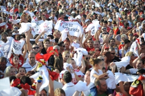 ‘Bdejna nsewwu l-inġustizzji’