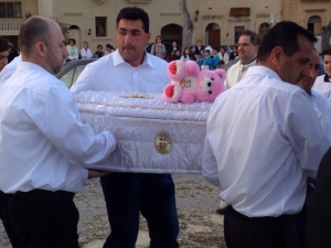 Għajnsielem isellem liċ-ċkejkna Leah