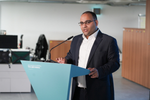 Bil-Filmat | Dewmien fl-iskema tal-pensjonijiet għall-impjegati fis-settur pubbliku