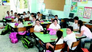 Wieħed minn kull erba’ studenti huma barranin