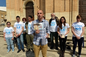 Attivisti ta’ SHout mhedda f’Birkirkara minn kaċċaturi