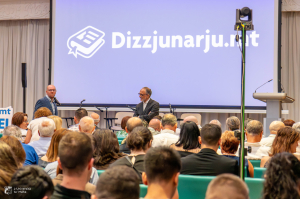 ‘Lingwa li ma tkunx online tirriskja li ssir inviżibbli’ – Il-missjoni wara Dizzjunarju.mt
