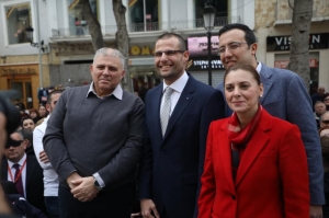 Il-PM b'intervent qasir dwar Caruana; Delia jisħaq li l-poplu tħalla fl-għama