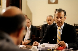 Nesa fejn nefaq flusu