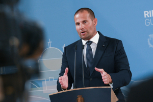 Robert Abela jitlob apoloġija bla kundizzjonijiet wara jiem ta' qtugħ tad-dawl