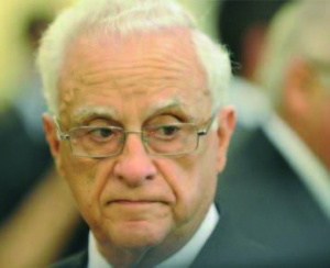 Eddie Fenech Adami jiddaħħal l-isptar; jinsab f'kundizzjoni stabbli