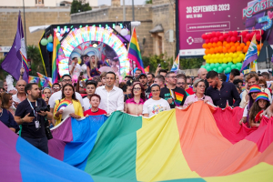 Il-Koalizzjoni LGBTIQ+ tikkritika nuqqas ta’ akkużi f’każ ta’ vjolenza kontra persuna queer