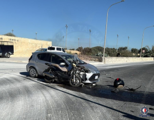 Raġel iweġġa’ serjament f’inċident bejn karozza u mutur fiż-Żurrieq