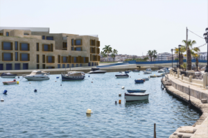 610 appartamenti se jbiddlu l-veduti ta' Manoel Island u l-madwar