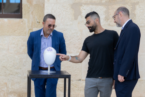 Neil Agius jgħum ir-rotta storika ta' Toni Bajada u jagħti l-beritta