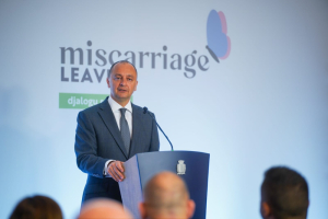 Il-Gvern iħabbar leave ta’ sebat ijiem għal min jgħaddi minn korriment fit-tqala