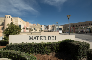 Tifel ta’ erba’ snin f’qagħda serja wara li waqa’ f’pixxina f’Marsaxlokk