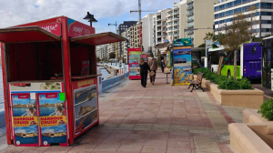 Imwejjed u siġġijiet ikomplu jieklu mill-ispazju tal-bankini
