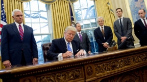 Trump jibda l-'gwerra' kontra l-abort