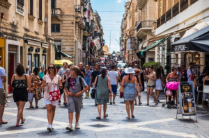 Turisti f’Malta jaqbżu t-386,000 f’Ġunju 2025 – nefqa totali ta’ kważi €396 miljun