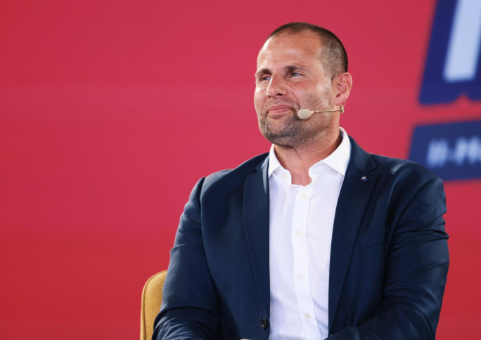 Abela ifarrak il-proposta PN fuq it-taxxa tas-suċċessjoni