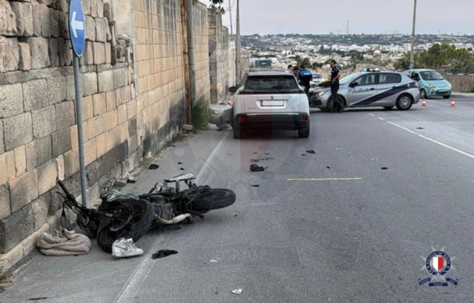 Ħabta bejn Karozza u Mutur f’Ħaż-Żebbuġ