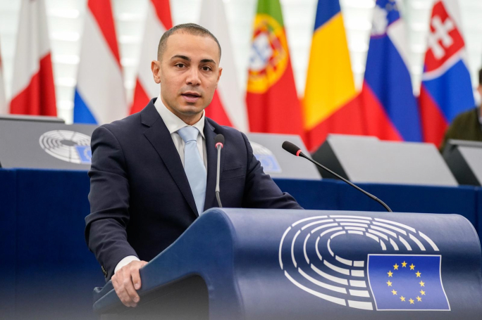 Il-Parlament Ewropew jivvota favur Daniel Attard fil-każ marbut ma’ Huawei