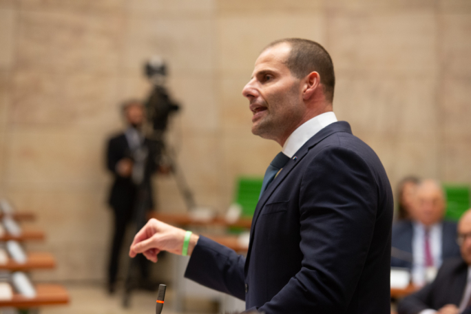 Il-Kummissarju għall-Istandards jikkritika lil Abela talli ma ppreżentax id-dikjarazzjonijiet tal-assi tal-Kabinett