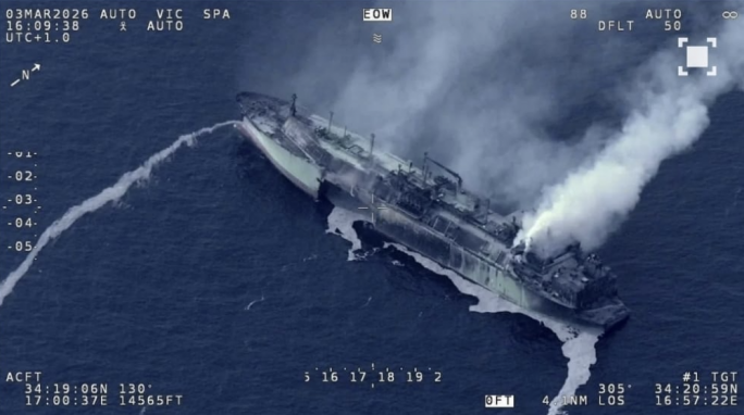 L-Italja torganizza laqgħa ta’ emerġenza dwar tanker tal-LNG li jinsab bejn Malta u Lampedusa