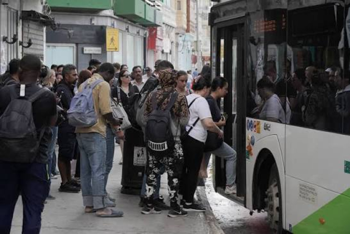 Budget 2027: €800 għall-permess tax-xogħol u €400 fis-sena oħra għal ħaddiema minn barra l-UE