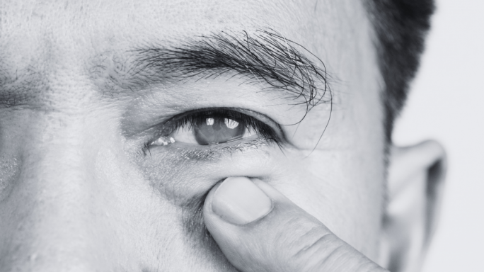 Raġel jeħel seba’ snin ħabs wara li b’daqqa ħalla ieħor għami minn għajn waħda