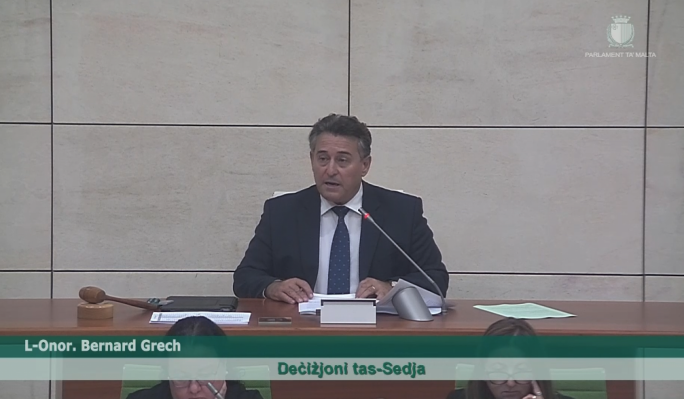 Bernard Grech jiddeċiedi li kliem Abela dwar Alex Borg ma kienx jammonta għal intenzjoni ħażina