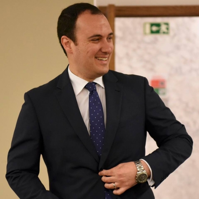 Clifton Grima jiftaħ kawża kontra l-UPE