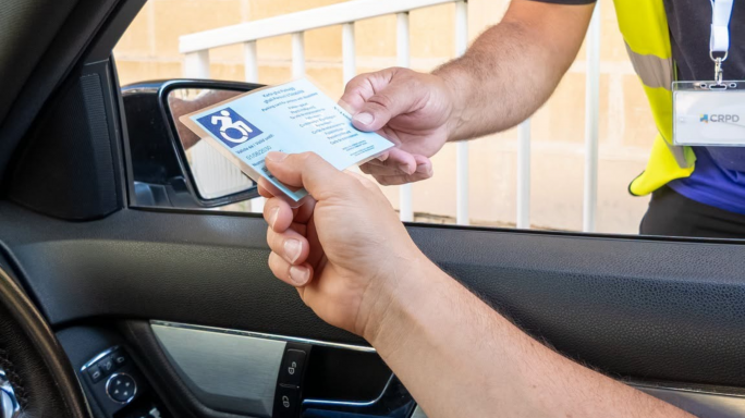 Seba' każijiet ta' użu ħażin tal-Blue Badge identifikati f'Mater Dei