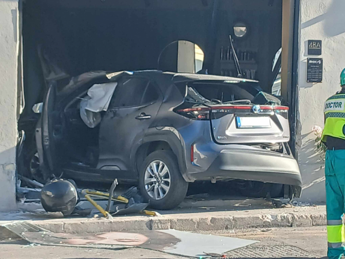 Ix-xuffier ta’ taxi fis-sakra li ħabat f’salon tax-xagħar jingħata sentenza sospiża u multa ta’ €2,000