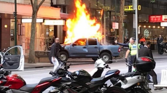 Persuna mejta u oħrajn feruti wara li qalgħu daqqiet ta' sikkina f'Melbourne