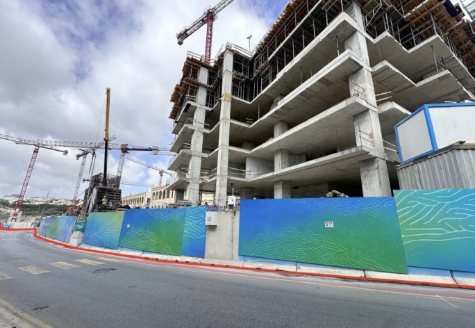 Ħaddiem jmut wara li waqa' f'sit ta’ kostruzzjoni ta’ db towers f’Pembroke