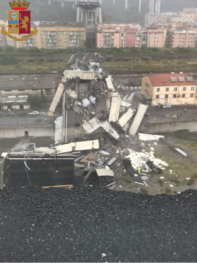 Il-pont li waqa' fil-belt ta' Genoa