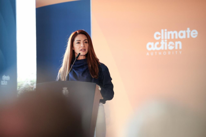 Il-gvern se jiddiskuti l-possibbiltà ta’ enerġija rinnovabbli mill-Afrika ta’ Fuq