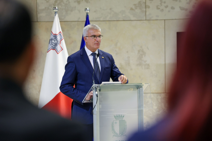 “Mistoqsija diffiċli mhix attakk” – l-Ispeaker jappella għal rispett bejn il-politiċi u l-ġurnalisti