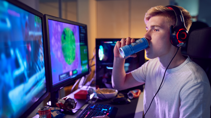 MEPs jisimgħu kif kumpaniji tal-energy drinks qed jimmiraw ir-reklamar lejn it-tfal