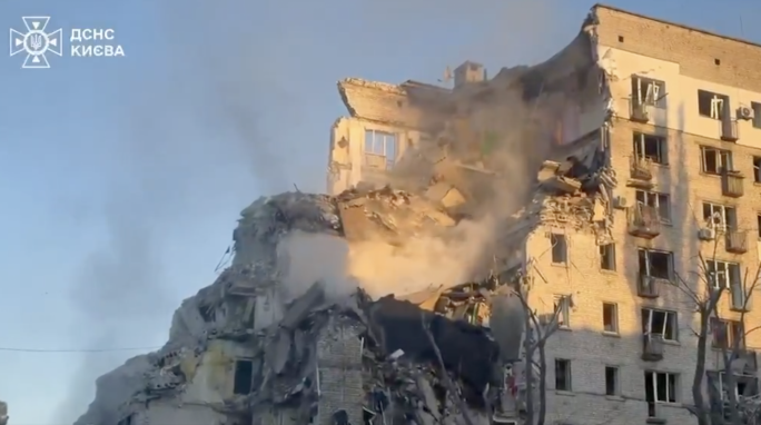 Mill-inqas 13-il persuna maqtula f'attakk Russu fuq Kyiv
