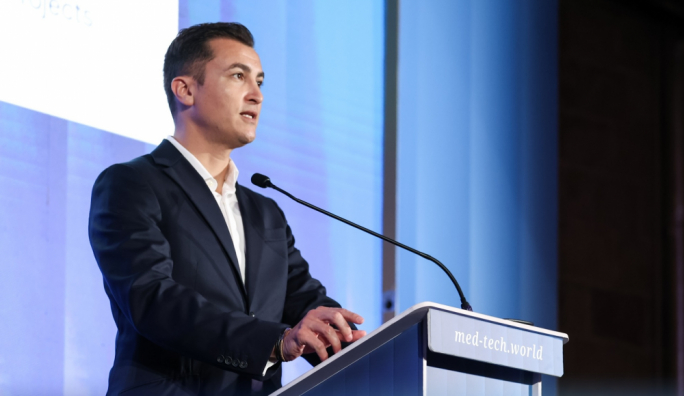 Il-Ministru Silvio Schembri waqt konferenza tat-teknoloġija medika f'Malta (Ritratt: MedTech World)