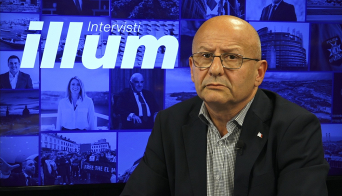 Edwin Vassallo: ‘Qatt f'Malta ma ntilfet omm... il-mediċina dejjem ħadet ħsibha'