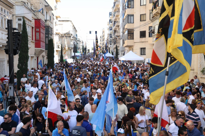 Il-Partit Nazzjonalista b'mass meeting ġewwa Tas-Sliema