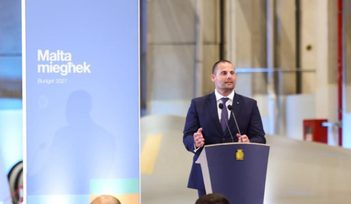Abela jiddefendi l-miżuri għall-barranin minkejja li ċifri juru li jaqilgħu 38% inqas mill-medja nazzjonali